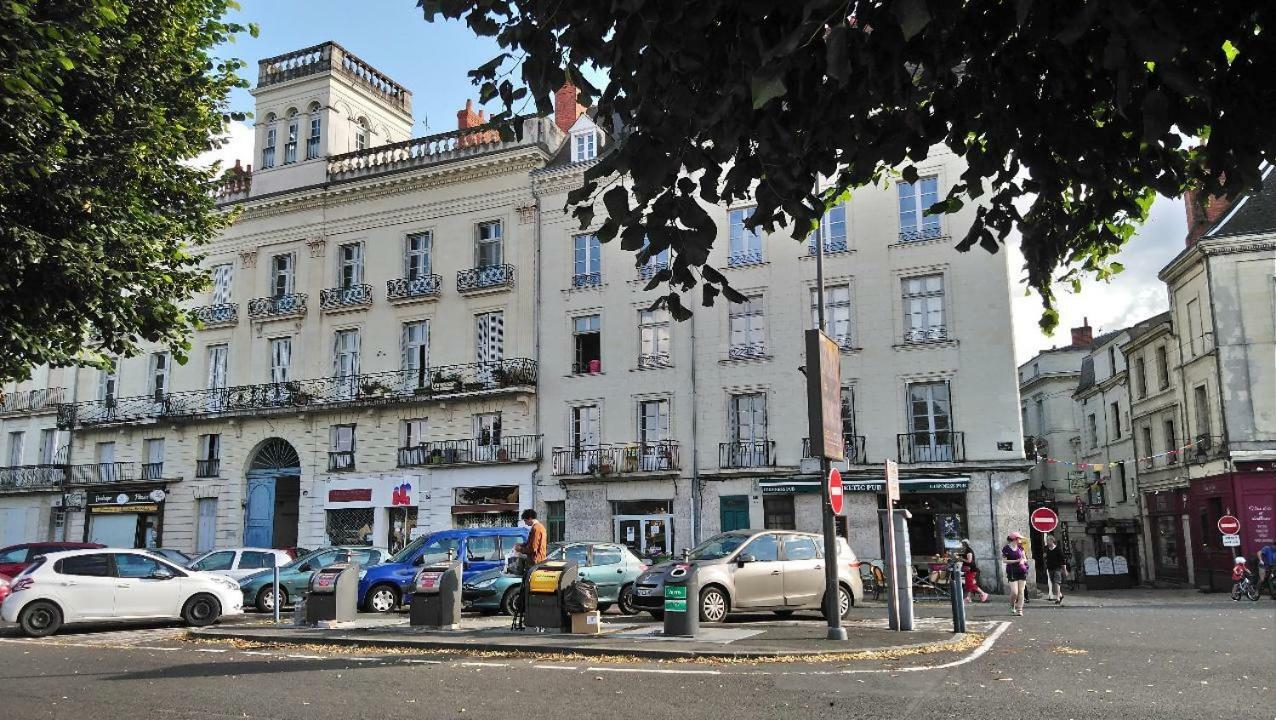 The Peaceful Corner In The Heart Of Saumur Apartment Exterior photo